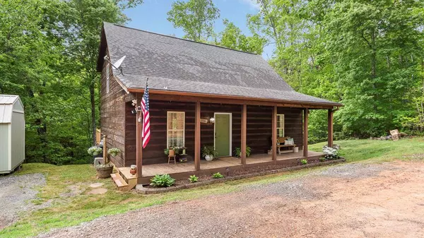 326 Rebel Lane, Hayesville, NC 28904
