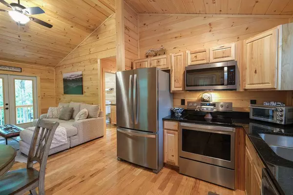 41 Carrolls Ridge, Murphy, NC 28906