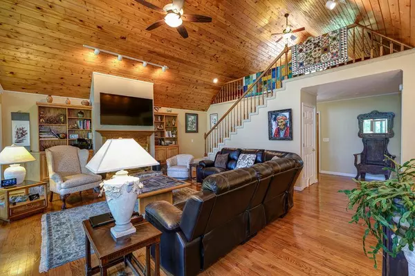 36 Woodcastle Lane, Hayesville, NC 28904