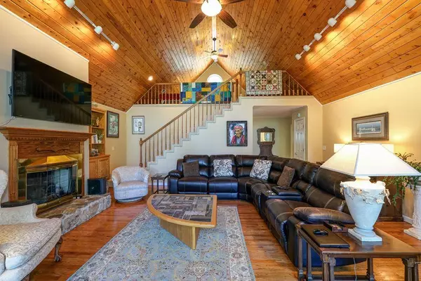 36 Woodcastle Lane, Hayesville, NC 28904