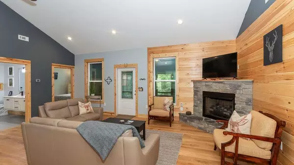 60 Lonesome Pine Rd., Murphy, NC 28906