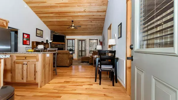 129 Sleepy Holw, Murphy, NC 28906