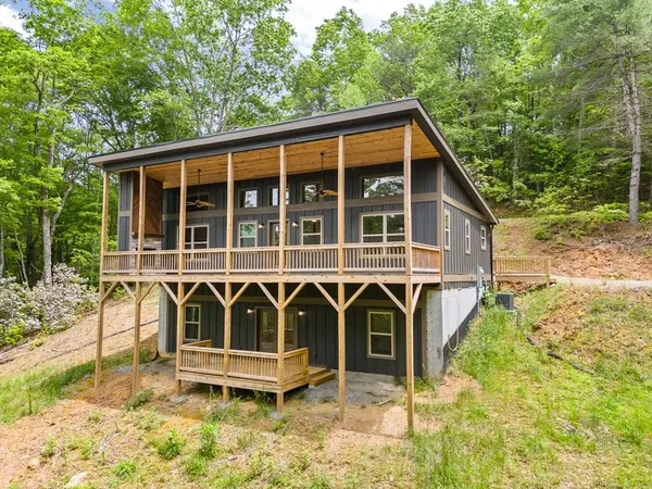 324 Golden Eagle Drive, Murphy, NC 28906