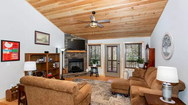 129 Sleepy Holw, Murphy, NC 28906