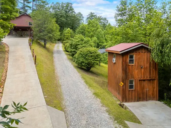 815 Smokey Hollow Drive, Murphy, NC 28906