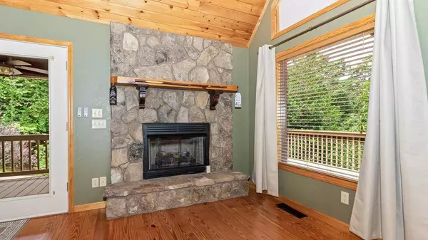 9 Bird's View Lane, Murphy, NC 28906