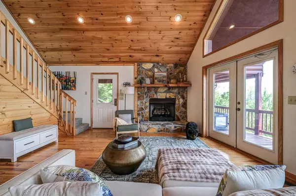 35 Sentry Lane, Murphy, NC 28906