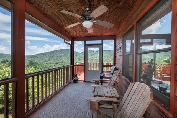 590 Cedar Ridge Drive, Murphy, NC 28906