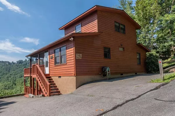 590 Cedar Ridge Drive, Murphy, NC 28906