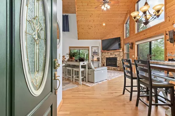 204 Foothill Estates Lane, Murphy, NC 28906