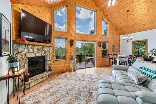 204 Foothill Estates Lane, Murphy, NC 28906