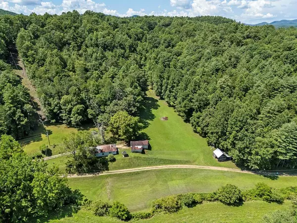 637 Oak Grove Rd., Murphy, NC 28906