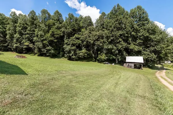 637 Oak Grove Rd., Murphy, NC 28906