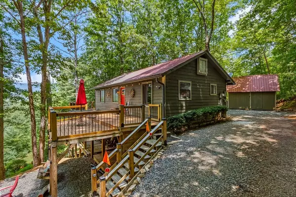 513 Persimmon Heights Rd., Murphy, NC 28906