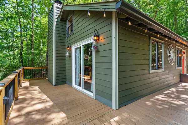 513 Persimmon Heights Rd., Murphy, NC 28906