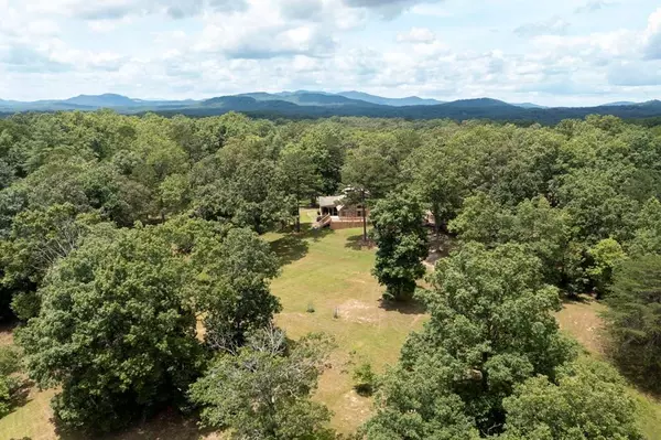 292 Mountain Wood Drive, Murphy, NC 28906