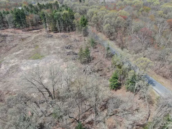 N6983 10th Avenue, New Lisbon, WI 53950