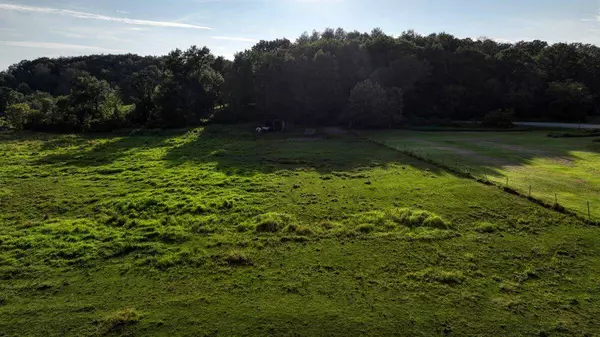 108 LINCOLN STREET, Elroy, WI 53929