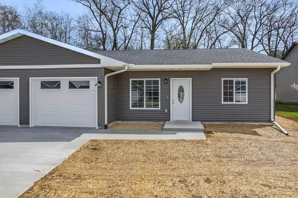 2432 Russell Court, Reedsburg, WI 53959