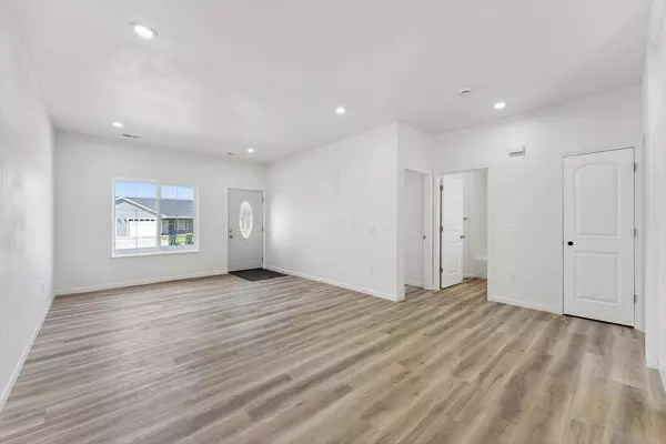 2434 Russell Court, Reedsburg, WI 53959