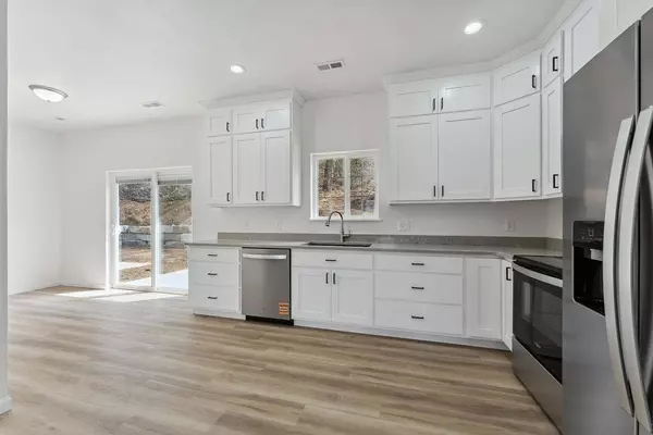 2432 Russell Court, Reedsburg, WI 53959