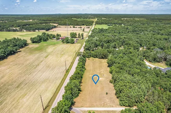 1073 Gillette Lane, Wisconsin Dells, WI 53965