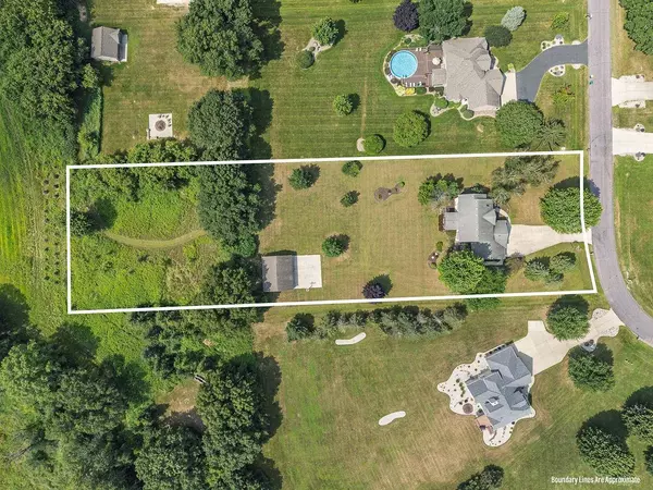 W8339 Bedrock Road, Portage, WI 53901