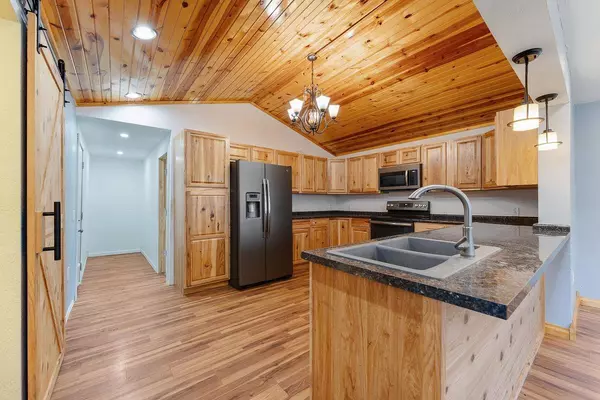 1140 4th Street, Baraboo, WI 53913