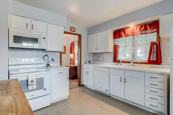 303 Highland Avenue, Portage, WI 53913