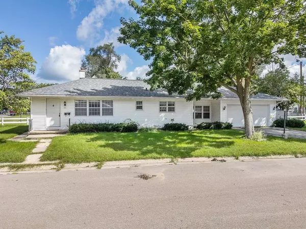 303 Highland Avenue, Portage, WI 53913