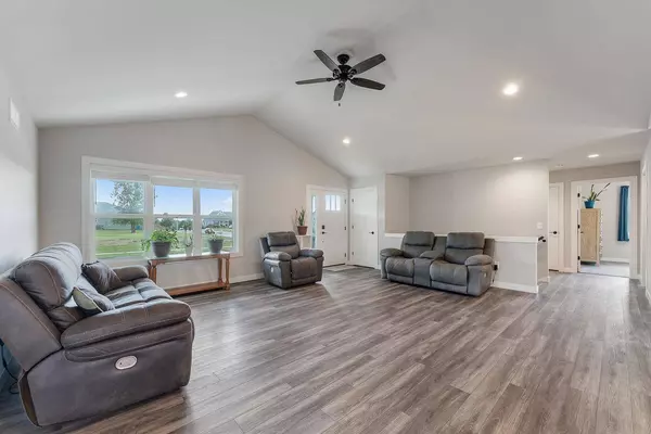 1601 21 Street, Baraboo, WI 53913