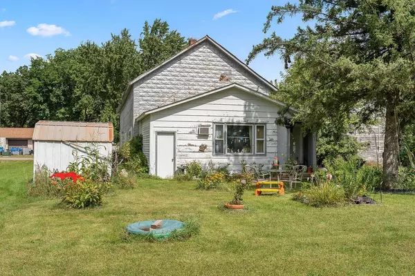 343 Center Street, Oxford, WI 53952