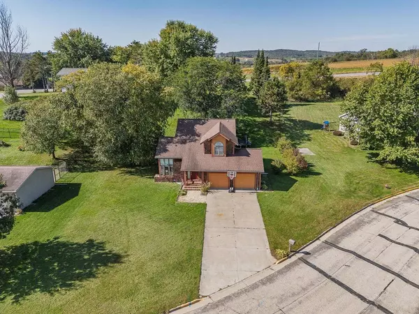 107 Kimball Avenue, Elroy, WI 53929