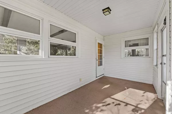 313 Bluff View Court, Portage, WI 53901