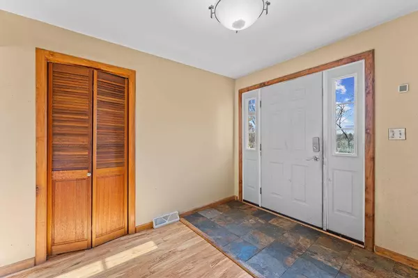 N7726 Wendlick Road, Pardeeville, WI 53954