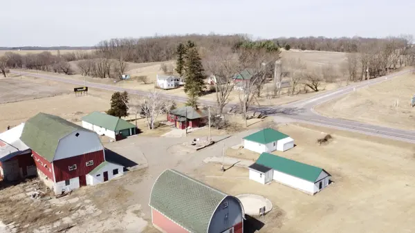 375 Highway 23, Wisconsin Dells, WI 53965-8647