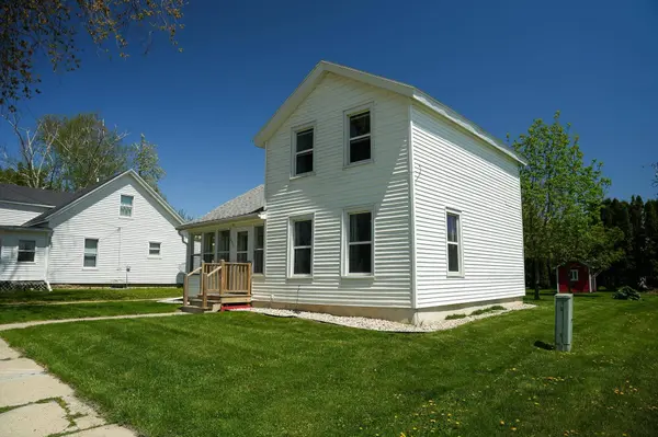 230 Towyn Street, Cambria, WI 53923