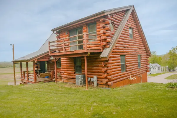 W4913 Highway 33, Pardeeville, WI 53954