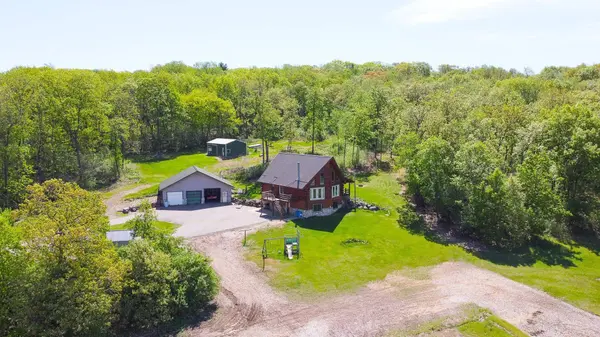 W4913 Highway 33, Pardeeville, WI 53954