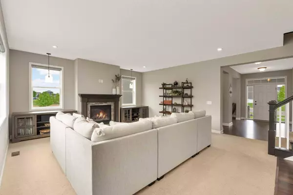 18142 Goldfinch WAY, Lakeville, MN 55044