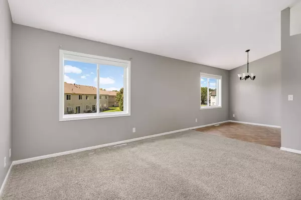 48 Arbor LN, Farmington, MN 55024