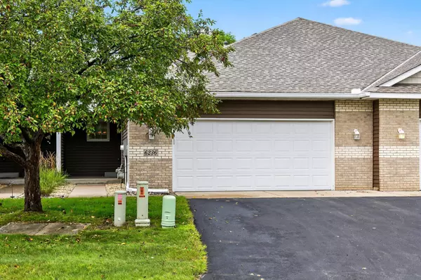 6236 Creekview LN N, Brooklyn Park, MN 55443