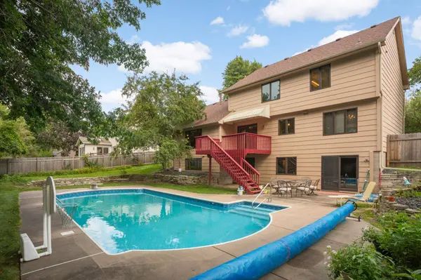 1318 W Royal Oaks DR, Shoreview, MN 55126