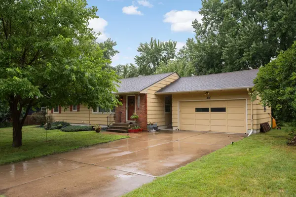 218 W Park RD, Hopkins, MN 55343