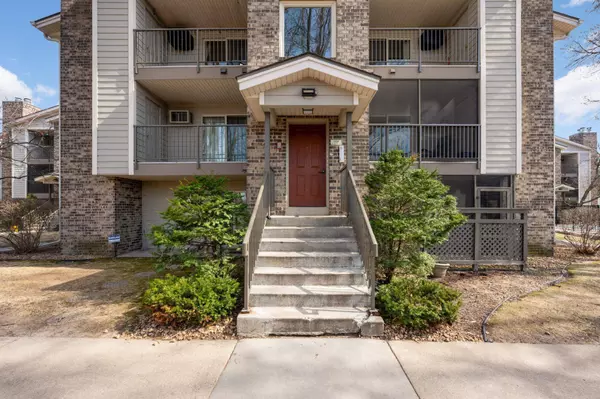2120 Ridge DR #34, Saint Louis Park, MN 55416