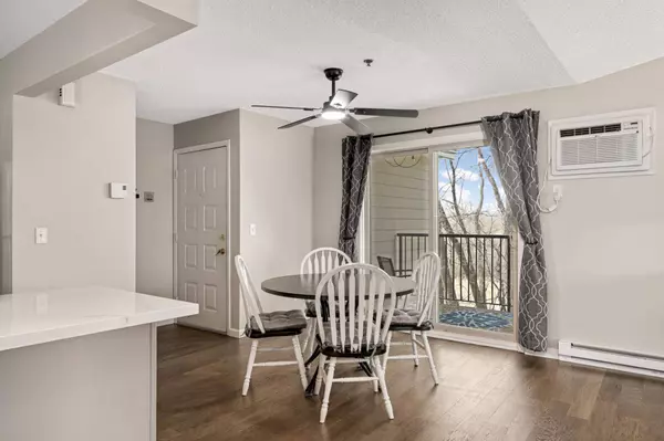 2120 Ridge DR #34, Saint Louis Park, MN 55416