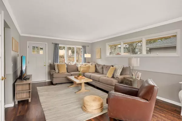 345 Dennison AVE, Shoreview, MN 55126