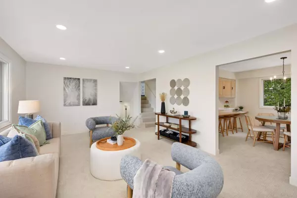 2200 Quebec DR, Saint Louis Park, MN 55426