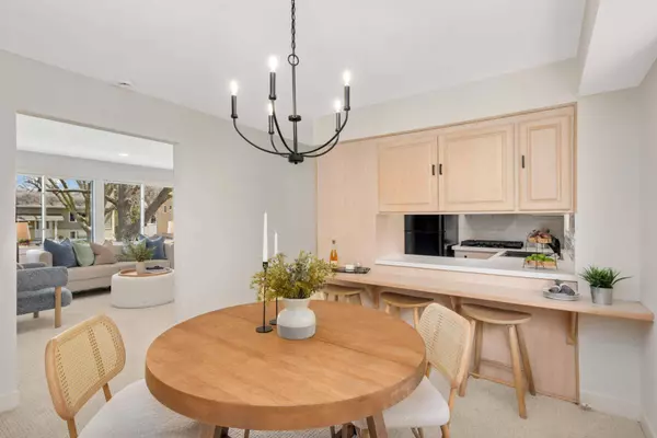 2200 Quebec DR, Saint Louis Park, MN 55426