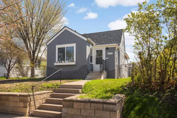 4125 6th ST NE, Columbia Heights, MN 55421